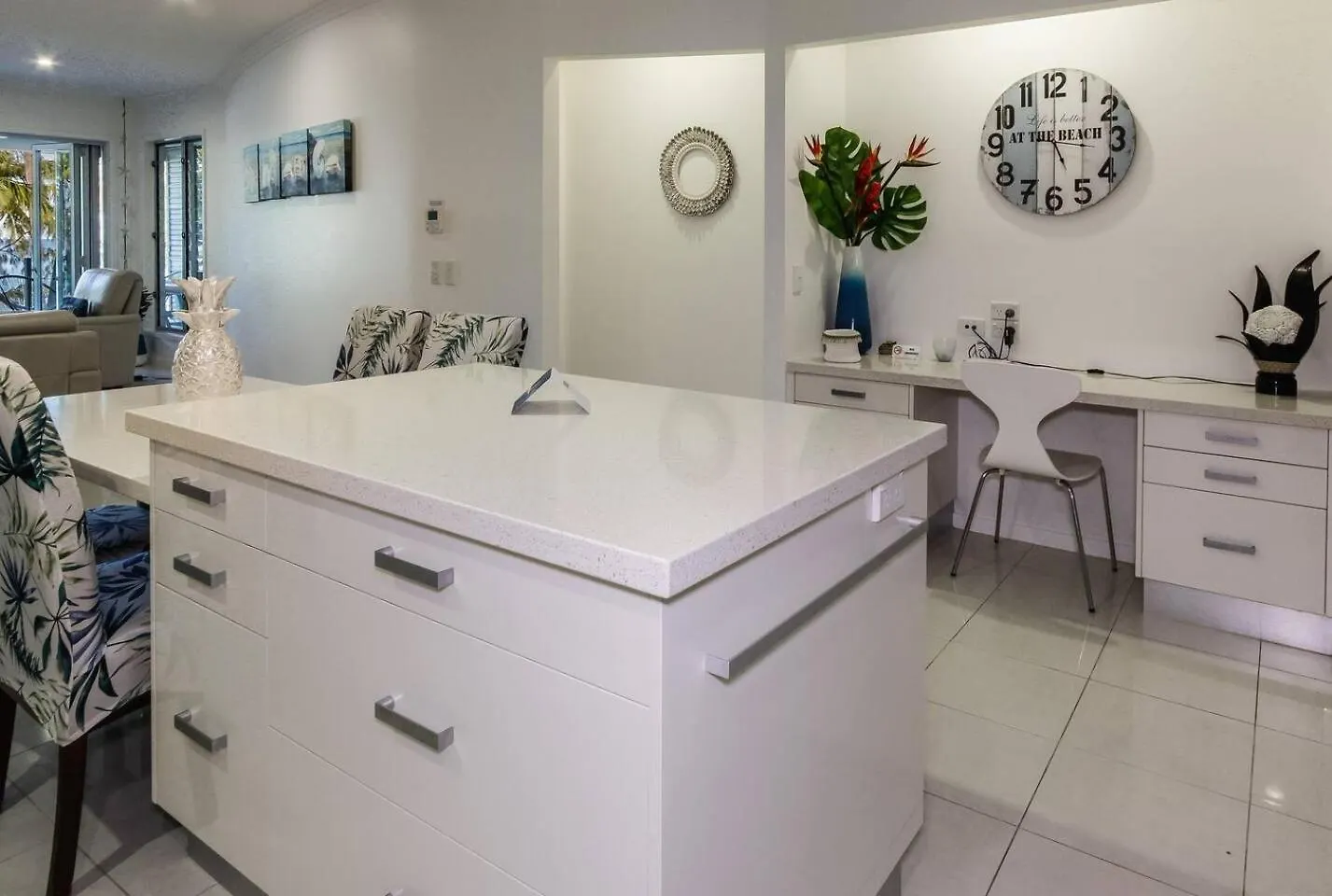 Apartment Aqua Aura - Bask In Beachfront Living Palm Cove Australia